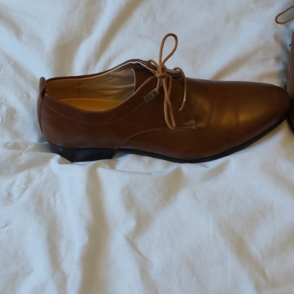 Shoes - Picture 2 of 2